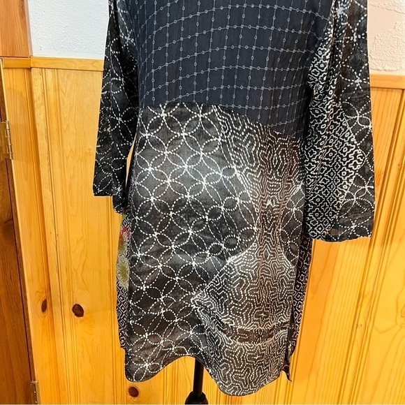 Johnny Was Tami Embroidered Eyelet Floral Print Tunic Top Sz-XS - Picture 7 of 9